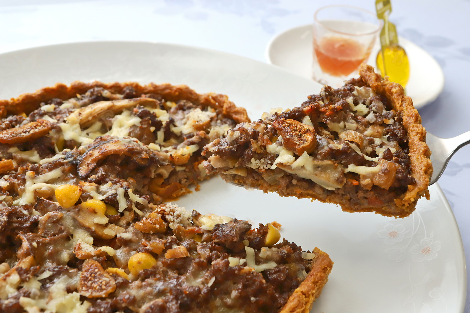 猪バラ肉のラグーヴァンルージュ プロバンスの香りを添えて