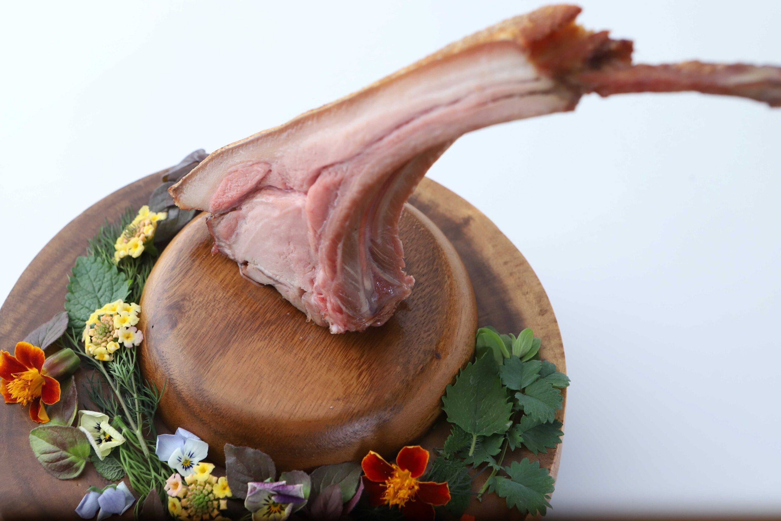  CWBC（クリスピー・ワイルドボア・チョップ） お花畑を添えて